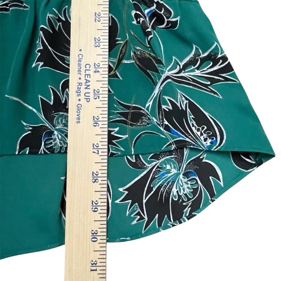 Cabi Tank Top Blouse Green & Black Zoe Falling Flowers Sheer Women’s Size Medium - Picture 9 of 10